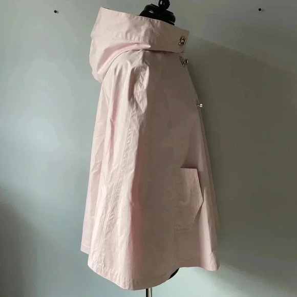 Edward An  | Poncho - Picture 3 of 11